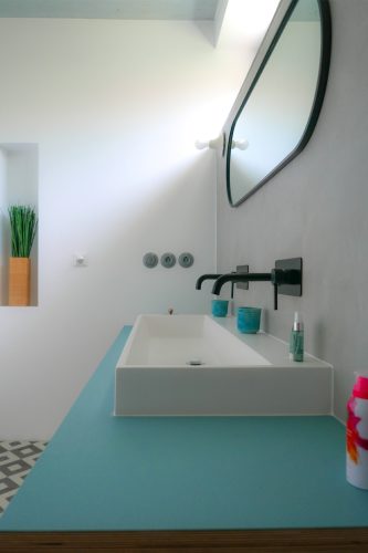 Bronz25 villa fürdő