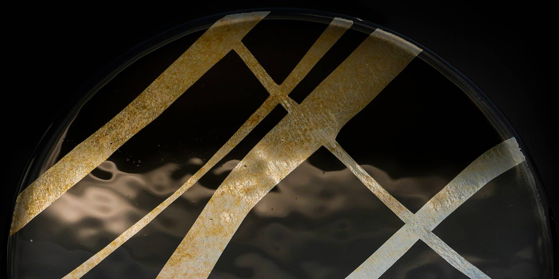 bronz25-villa-showroom-üvegtál